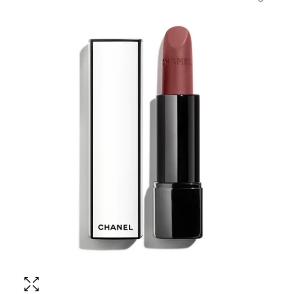 CHANEL Other - Chanel rouge allure velvet 04:00